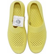 Wholesale - KATIE YELLOW SOLID WOMEN SHOES ASST SIZE C/P 12, UPC: 193242345524